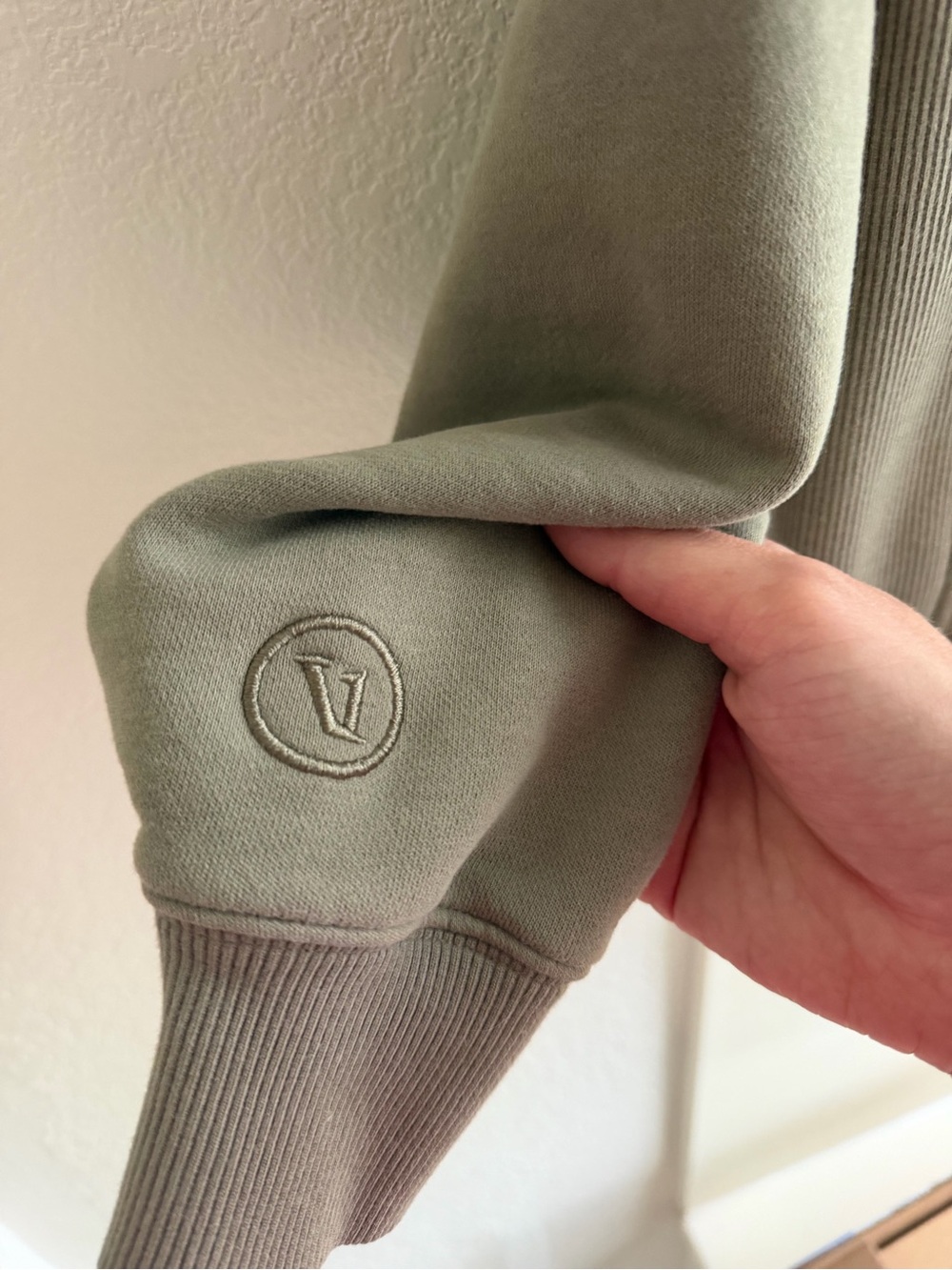 Vuori Sedona Half-Zip Rib Pullover - Olive Green-  small (pull tag removed) - Picture 7 of 7